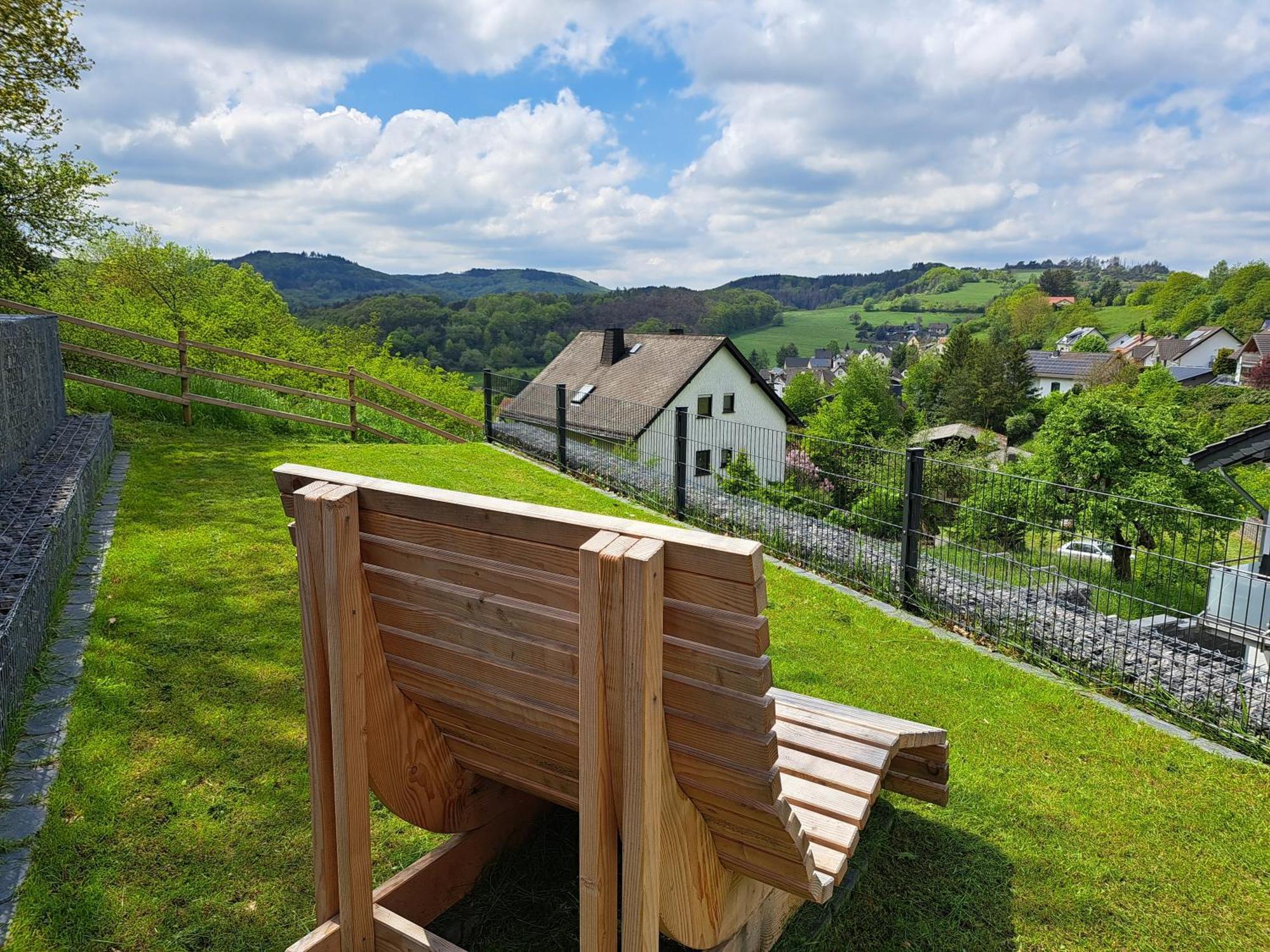 Ferienwohnungen Am Aeppelsberg Volkesfeld Экстерьер фото